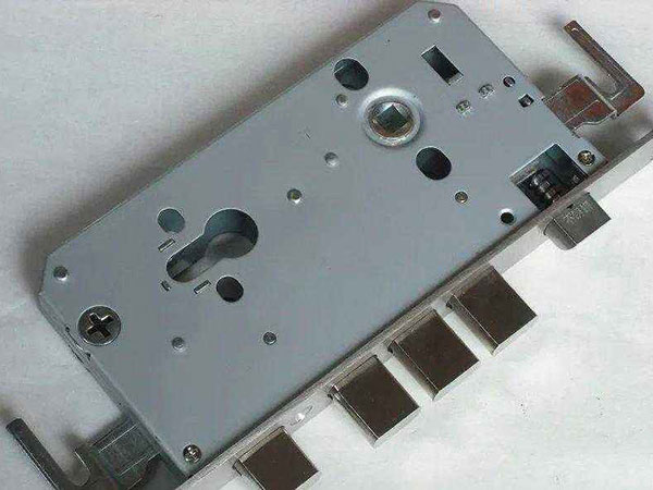 前郭尔罗斯24小时上门开锁公司